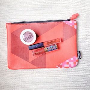 MAKEUP SAMPLE BUNDLE!!